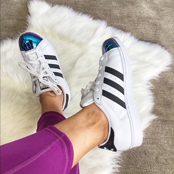 🆕 ADIDAS Originals Superstar Fashion Sneakers - Picture 4 of 8